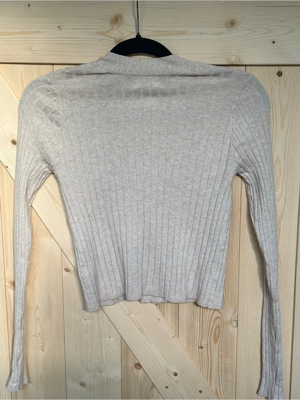 Universal Thread Light Beige Ribbed V-Neck Button-Front Cardigan - Picture 2 of 6